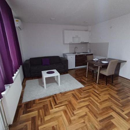 Sunny Apartment Ni Buitenkant foto